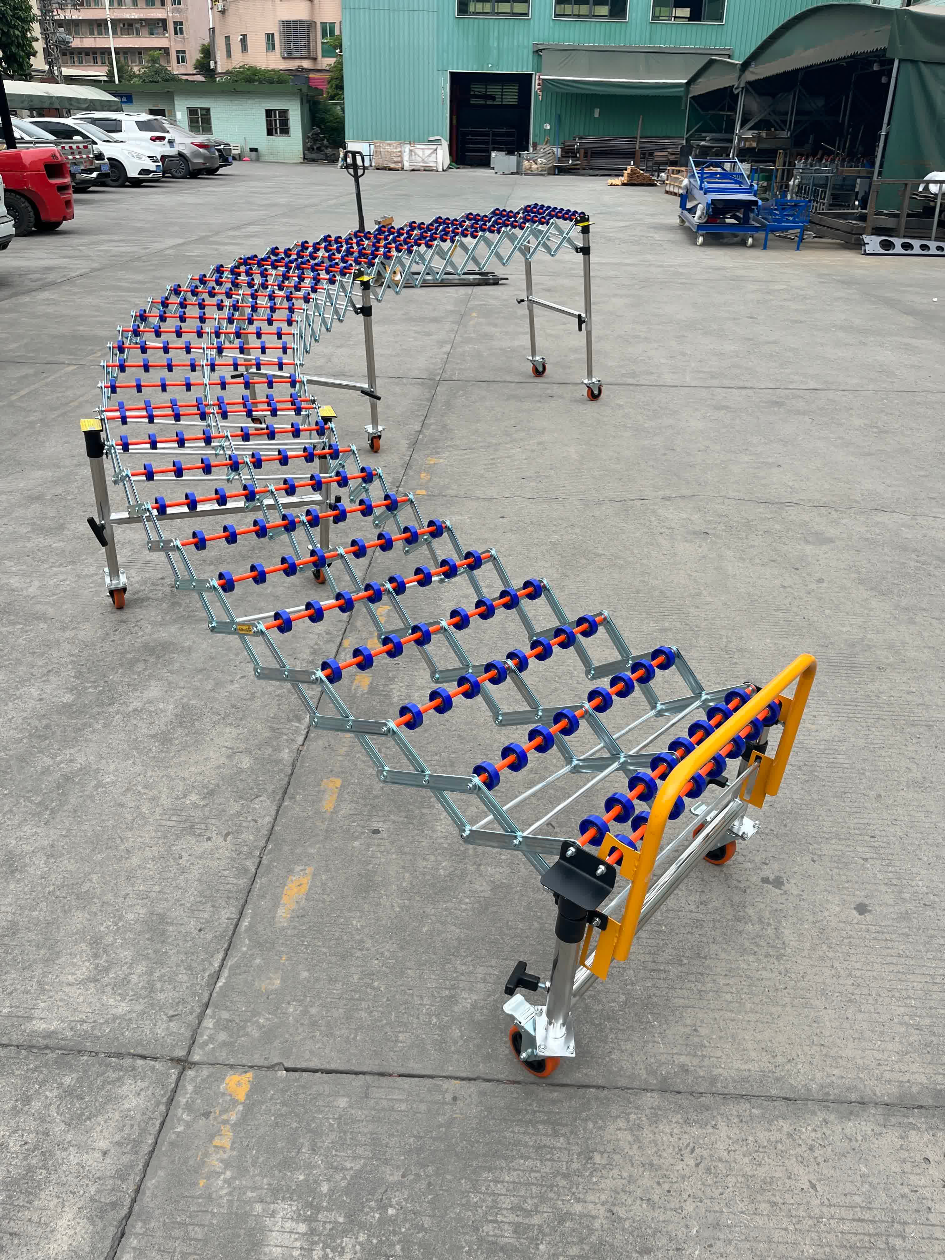 滑轮输送机在卸货作业中的结构与应用优势